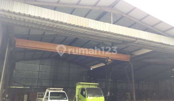 Gudang di Jl. Ahmad Dahlan.