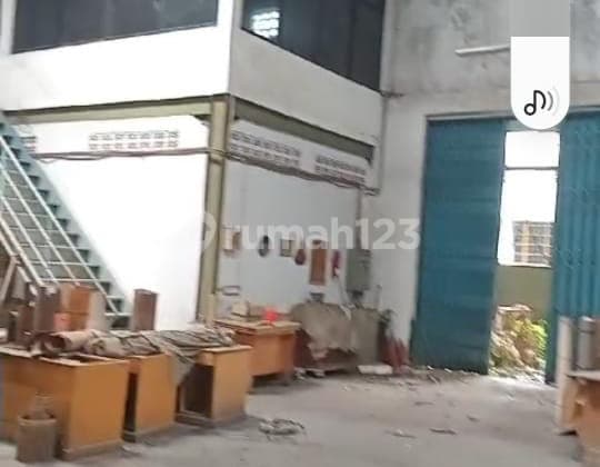 Available Warehouse Office Wide Road Warehouse Position in Front of Dadap Pantai Indah Warehouse Area