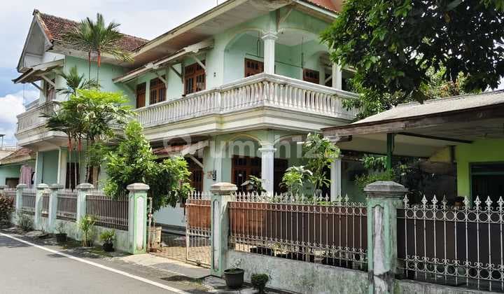 Rumah Plus Tanah Luas Posisi Hook Tengah Kota Dekat Rampal Malang