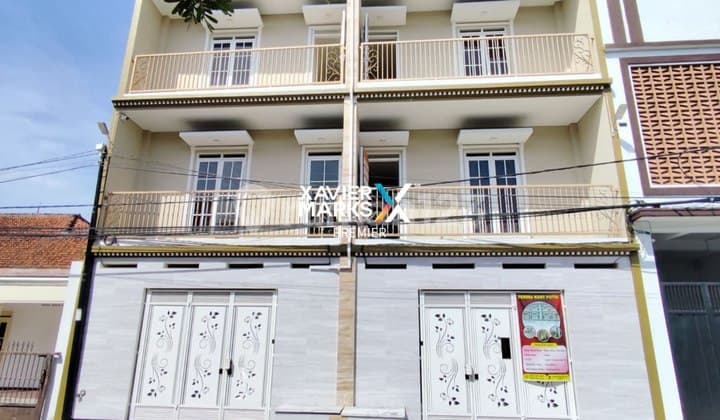 Rumah Kost Aktif 4 Lantai Kondisi Baru Full Furnish Full Penghuni