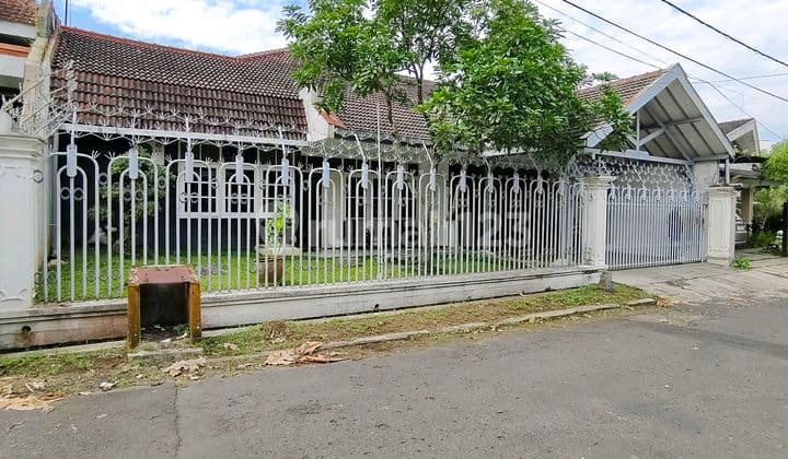Rumah Klasik Cantik & Terawat Di Daerah Dieng Kota Malang
