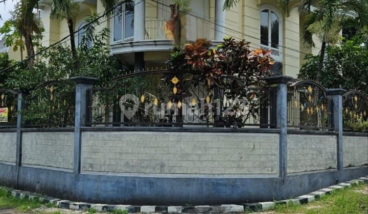Rumah Hook Modern Klasik Lokasi Tidar Malang