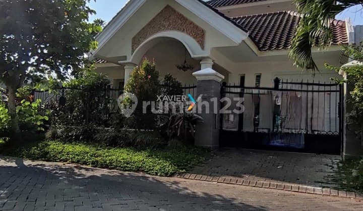 Rumah Sangat Terawat Full Furnish Cluster Golf Kota Araya Malang