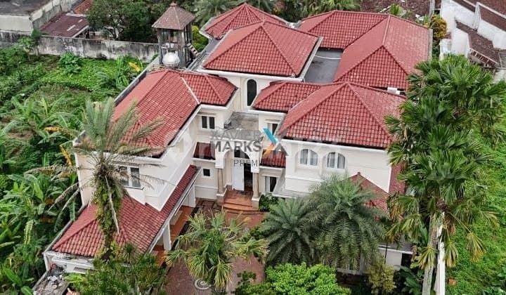 Rumah Mewah Furnished Lokasi Dekat Ijen Boulevard, Malang