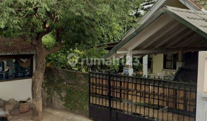 Dijual Rumah ( Rumah Lama ) Posisi Hook Lokasi Strategis
