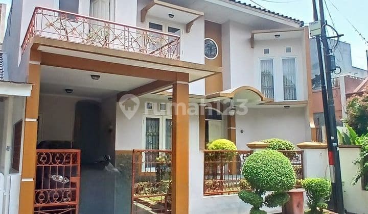For Sale: Beautiful, Well-Maintained, Move-In Ready House Inside a Complex, Located in Pondok Kopi, East Jakarta