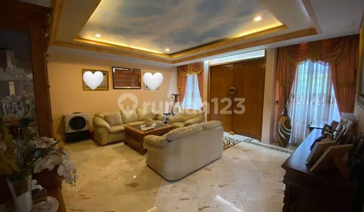 Dijual Rumah Siap Huni di Dalam Komplek Kencana Loka BSD