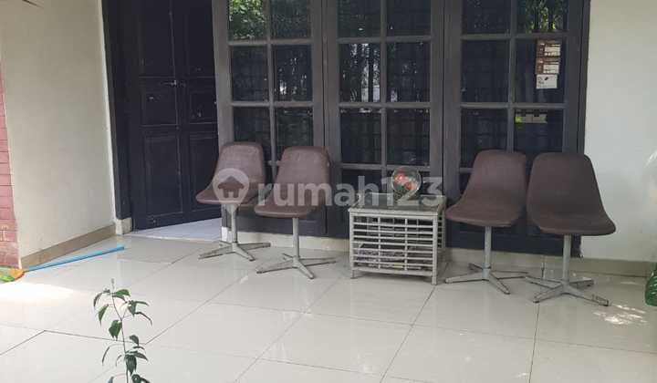 Dijual Cepat !!! Rumah Posisi Hook Lokasi Bagus Di Kesehatan Jakarta Selatan