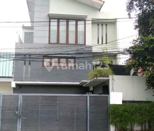 Turun Harga !!!! Dijual Rumah Cantik Siap Huni Lokasi Strategis di Rawamangun Jakarta Timur