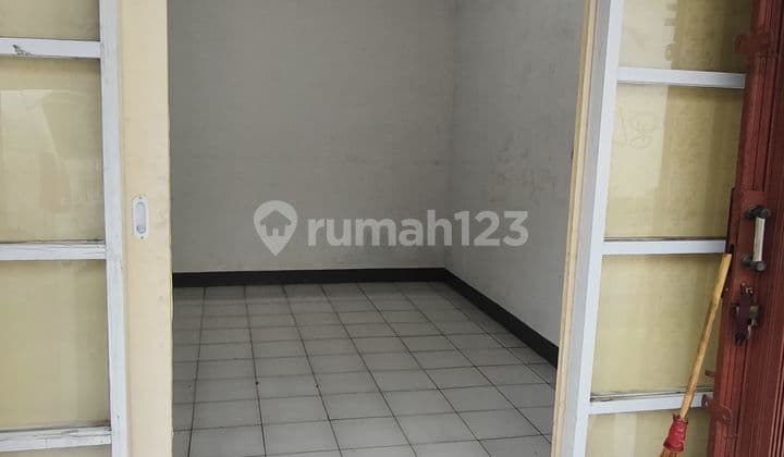 Ready-to-Use 10 Square Meter Kiosk in Serpong BSD Tangerang