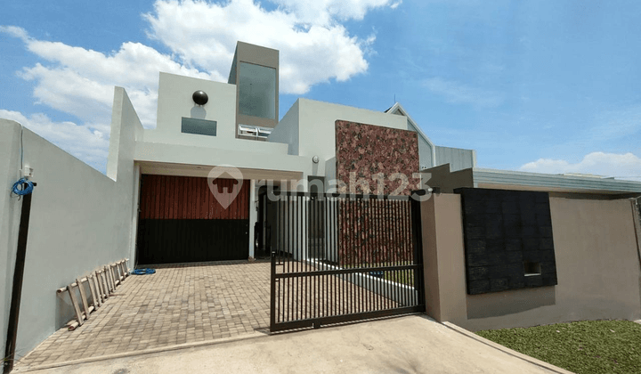 Rumah Siap Huni di Setiabudi Bandung Bangunan Baru City View dan Sejuk