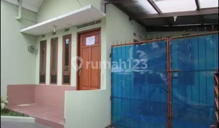 Rumah Siap Huni di Sarijadi Bandung Bangunan 2 Lantai Dekat Tol Pasteur