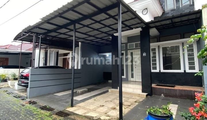 Rumah Minimalis di Anatapani Bandung Bangunan 2 Lantai Siap Huni