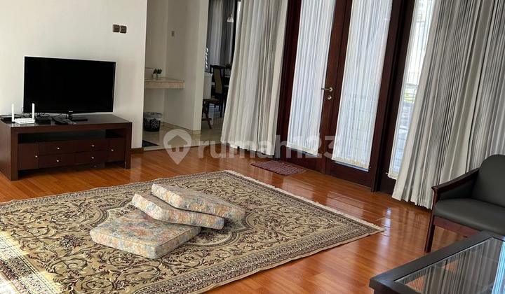 Rumah Furnish di Dago Resort Bandung Bangunan Industrial Terawat Siap Huni