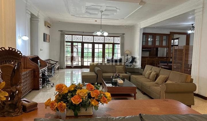 Rumah Layak Huni di Kemang Dalam, 6 Kamar Tidur