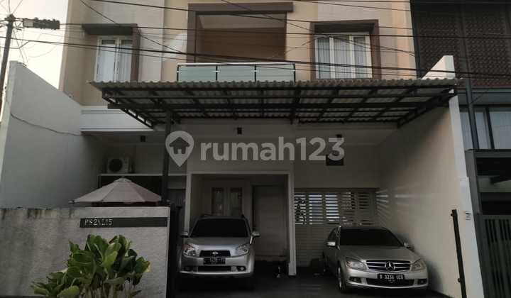 Dijual Rumah Minimalis Bangunan ******** Ruang Bagus Komplek Perumahan Penjaringan ******** Gedung Graha Ykp