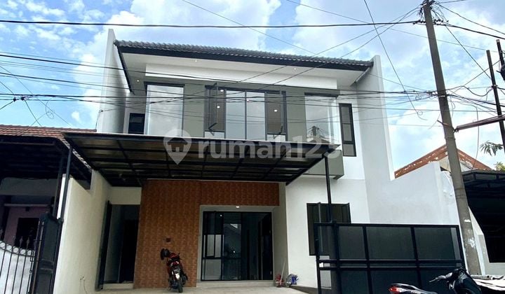 For Sale New 2-Story House in Pondok Tjandra For Sale New 2-Story House in Pondok Tjandra