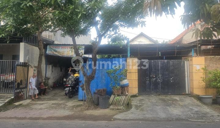 RUMAH HITUNG TANAH DI GAYUNGSARI BARAT