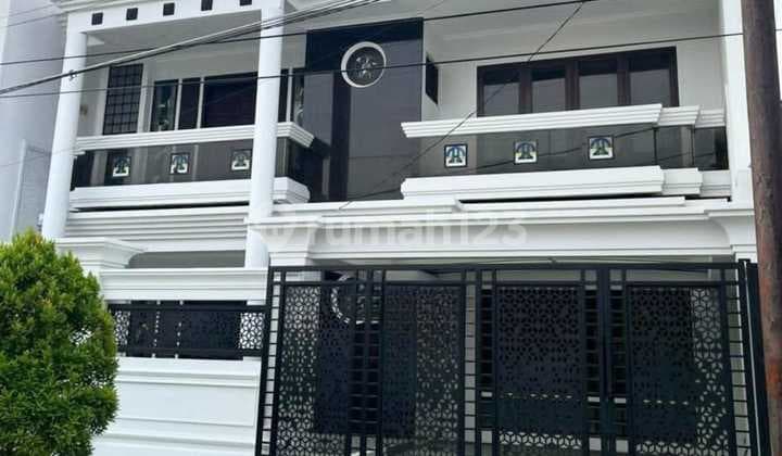 For Sale Luxury House in Darmo Baru Barat Full Granite