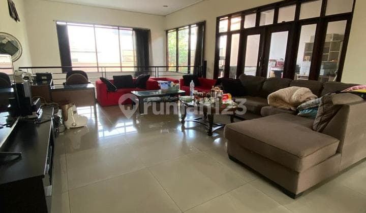 Rumah Mewah Murah Nyaman Sejuk SHM di Batununggal, Bandung