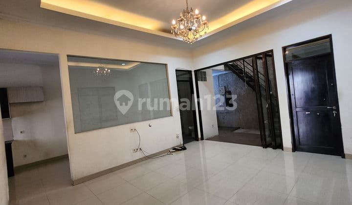 Rumah Siap Huni Strategis SHM Nyaman di Taman Sakura,Kota Bandung