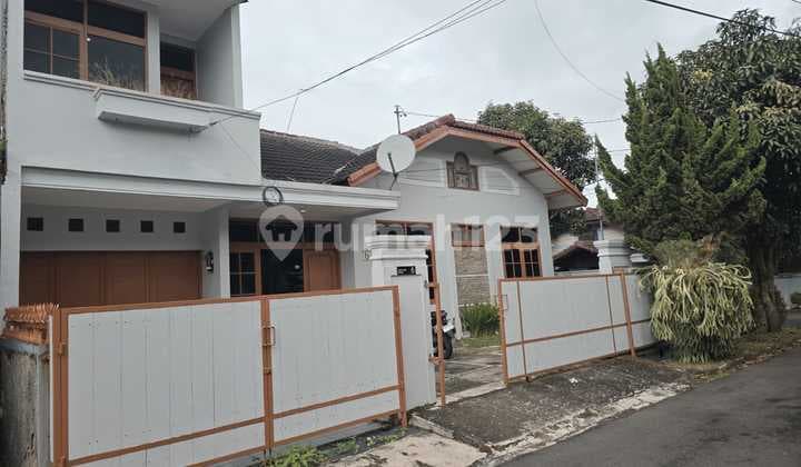 Rumah Asri Nyaman Sejuk Strategis Hoek di Nusa Sari Cimahi Utara