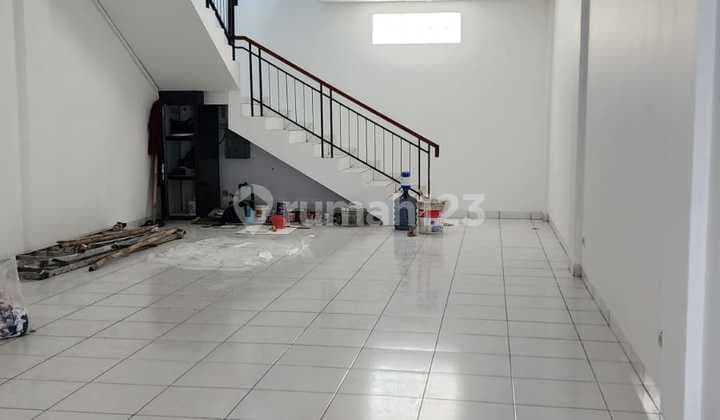 Ruko 3.5 Lantai SHM Siap Huni Strategis di Mainroad Mekar Wangi