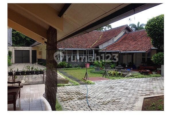 Rumah Pusat Kota Luas Strategis SHM Nyaman Asri di Pasir Koja