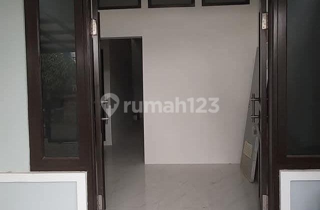 Rumah Bagus Full Renov Siap Huni di Adipura Gedebage Bandung