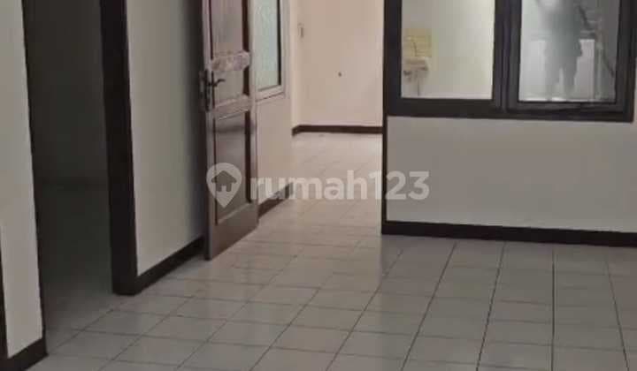 Rumah Murah Nyaman Siap Huni SHM di Taman Kopo Indah Ii