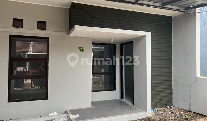 Affordable Ready-to-Live SHM Comfortable Beautiful House in Taman Kopo Katapang