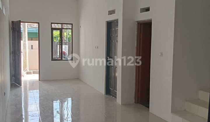 Rumah Baru Murah Bagus 2 Lantai SHM Nyaman Kopo Permai, Bandung