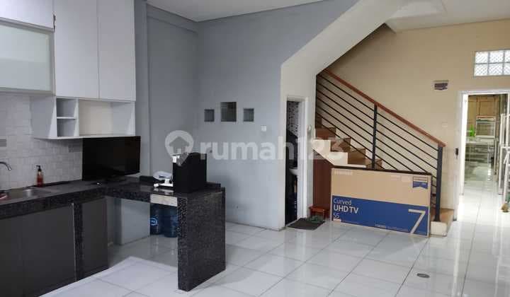 Jual Sewa Ruko 2 Lantai SHM Nyaman di Kiara Condong Mainroad