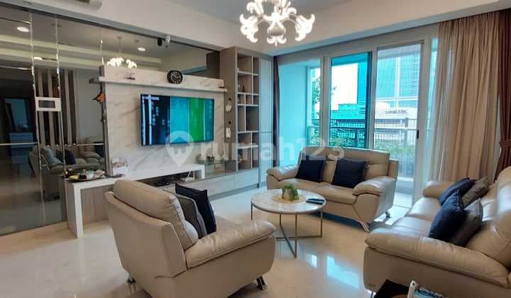 Disewakan Apartemen Private Lift Kensington Royal