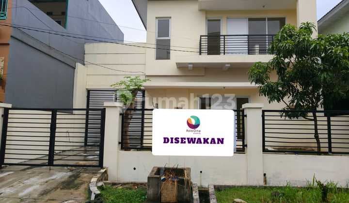 Disewakan Rumah Besar 2 Lantai Prima Harapan Regency