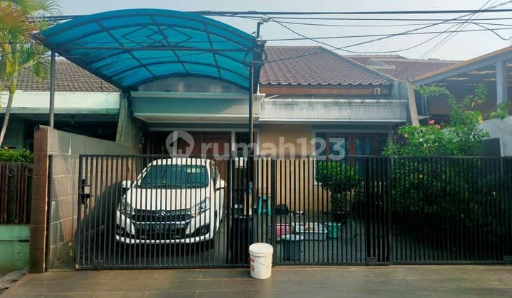 2-Story House in a strategic location near JORR toll access