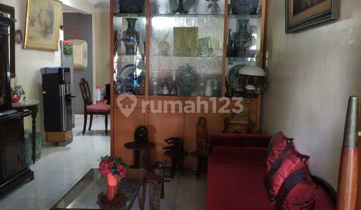 2-Story House in Taman Alfa Indah on Boulevard Street