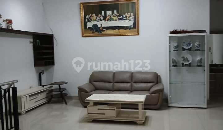 Disewakan Rumah 5kmr Fullfurnish Di Muara Karang