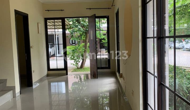Disewakan Rumah 2 Lantai Sudah Ada Ac Siap Huni