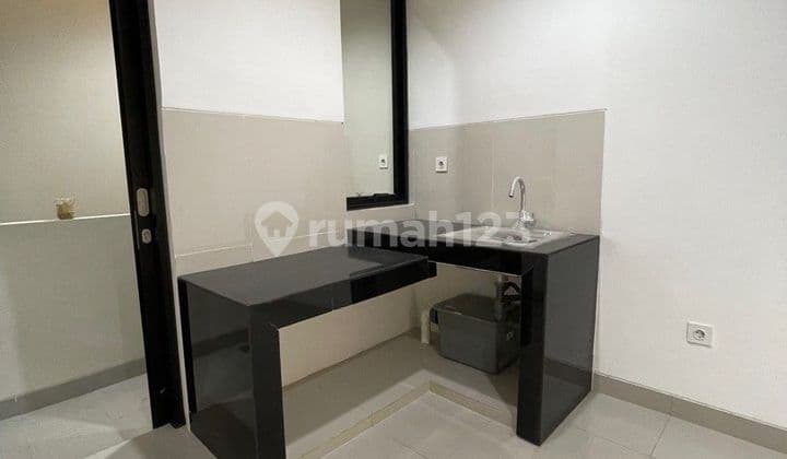 Disewakan Green Royal Lantai 2 Type 2Br Siap Huni