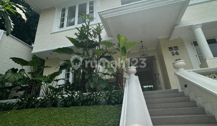Rumah Mewah Modern Furnished Siap Huni Dalam Komplek Elite di Pondok Indah Jakarta Selatan