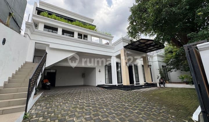 Rumah Cantik Terawat Siap Huni di Kemang, Bebas Banjir, Row Jalan Besar, Jakarta Selatan