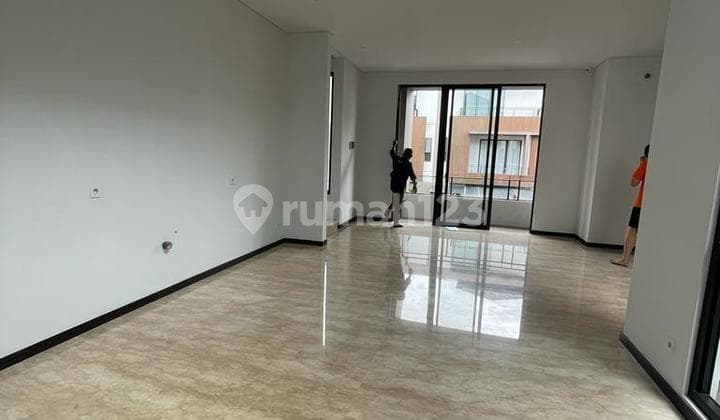 Termurah!! Rumah di Zora Bsd City 8X17m2 Free 4 Ac Siap Huni Lokasi Strategis!