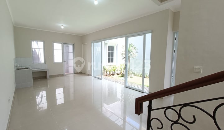 Termurah Rumah Cluster Alicante 8X18 M2 Ada Lebih Tanah Disamping 4 Kamar Tidur Nego Sampai Deal!