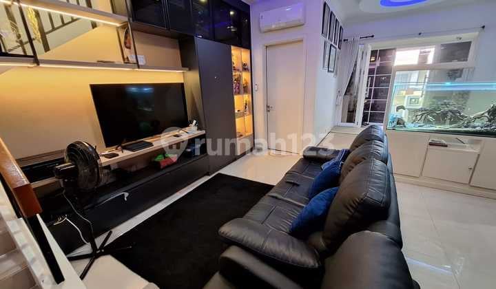 Full Furnish Murah! Rumah di Flamingo Gading Serpong Dijual Rugi Renov High Spec Interior! 9X16m2 4 Kamar Tidur