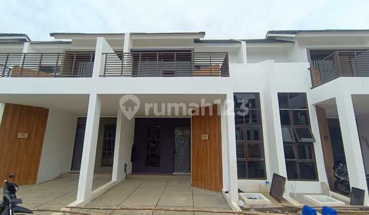 Di Jual Rumah di Cluster Crystal Aryana Binong Karawaci Tangerang