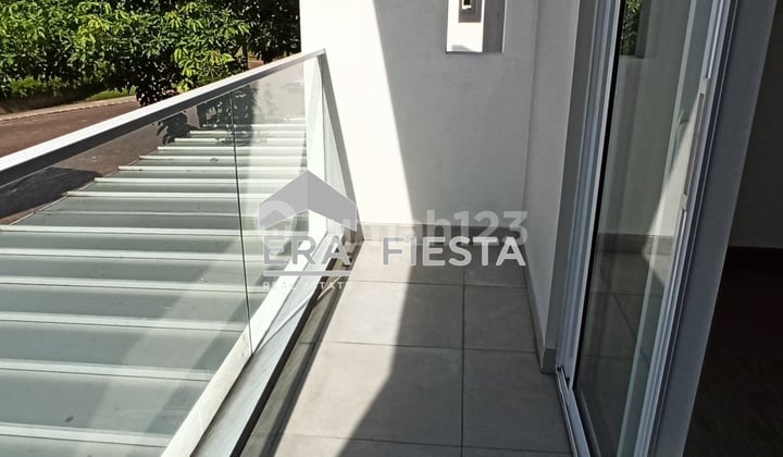 Bagus dan Murah Rumah di Riviera Metland Langsung Exit Toll