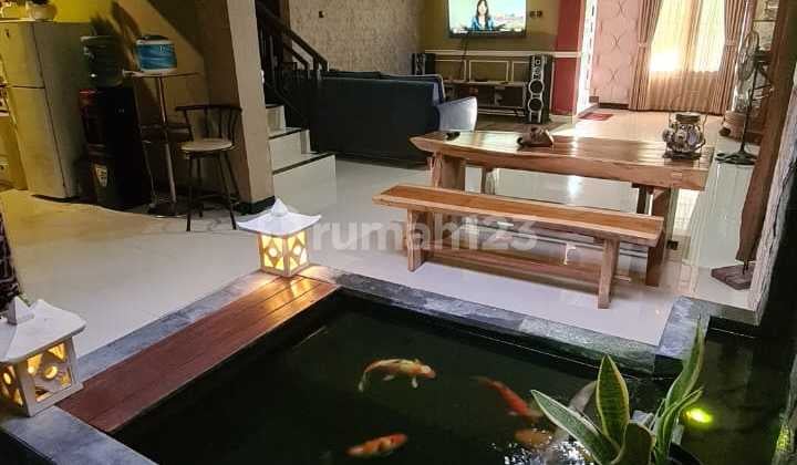 Rumah Furnished Exclusive Dalam Perumahan