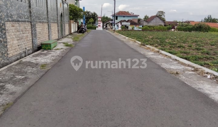 Tanah Strategis Pinggir Jalan Besar Dekat Kota