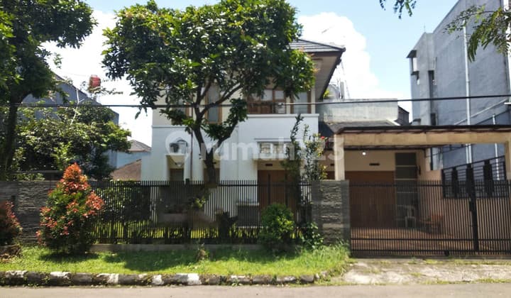 Dijual Rumah Besar Siap Huni Komplek Elite Buah Batu Regency